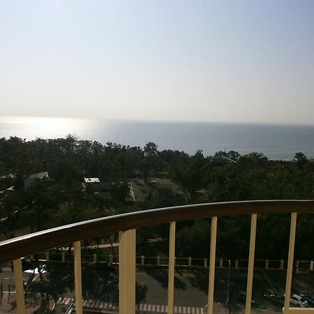 Apartment With Fantastic Sea View オデッサ 部屋 写真