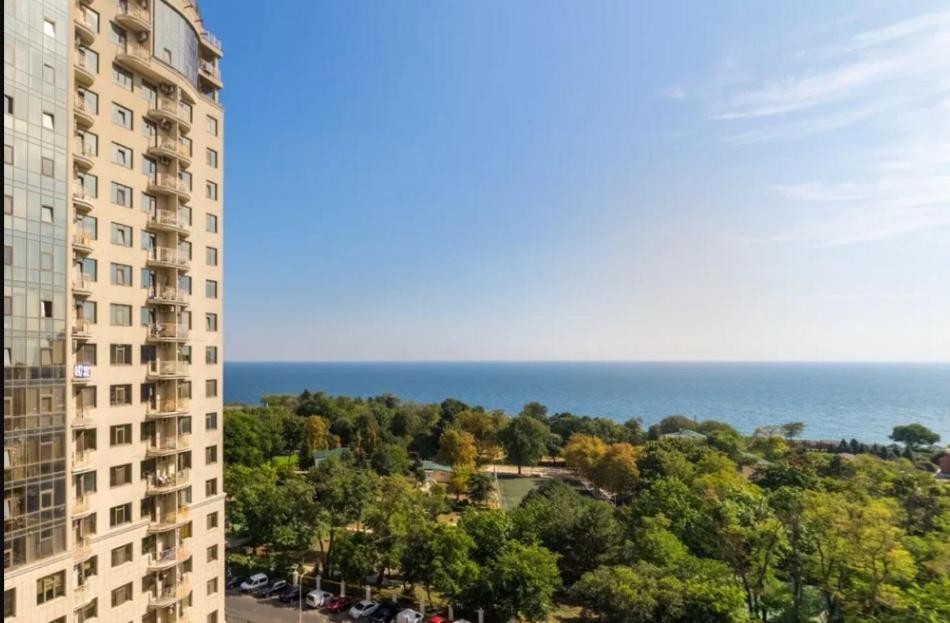 Apartment With Fantastic Sea View オデッサ エクステリア 写真